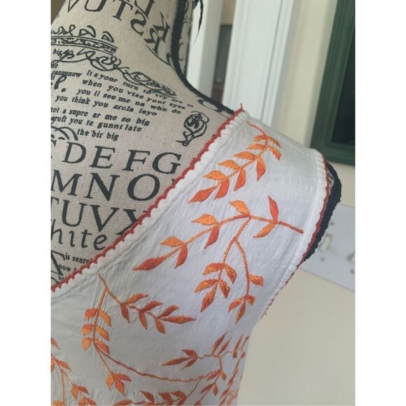 Papillon Womens WHITE ORANGE EMBROIDERED TOP - Picture 6 of 9